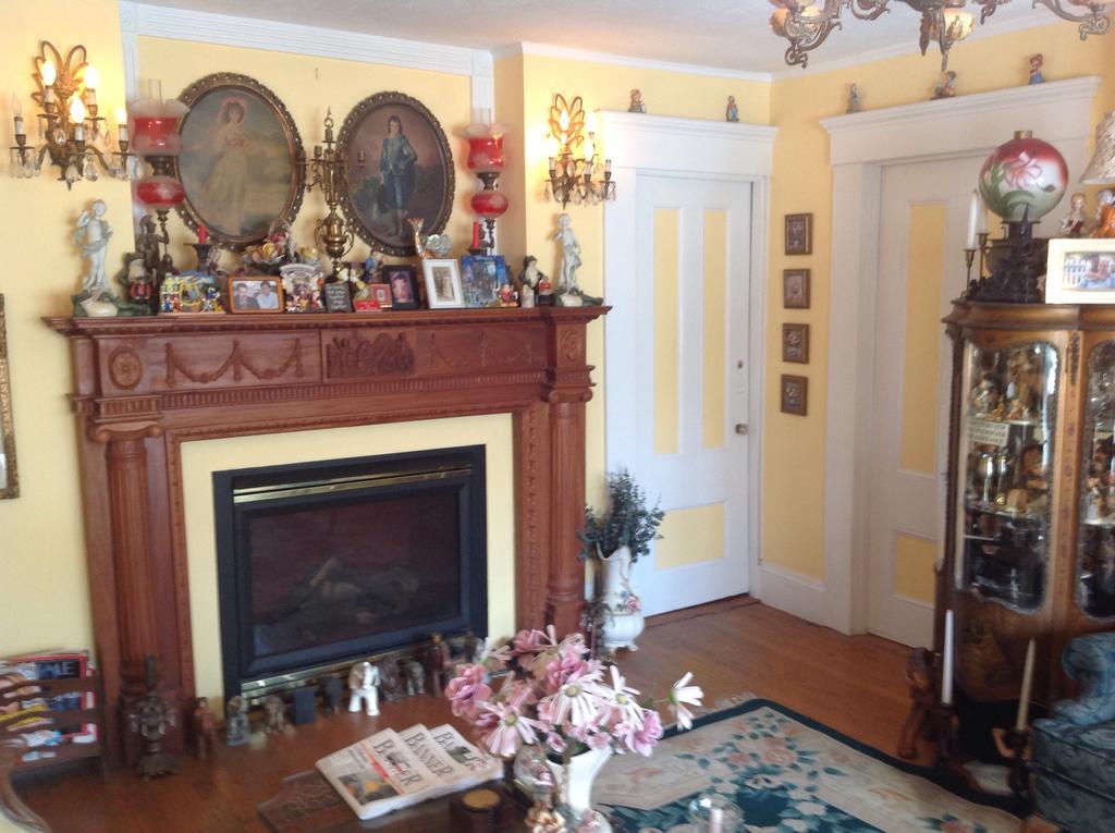 بروفينس The Bradford Carver Guest House المظهر الخارجي الصورة